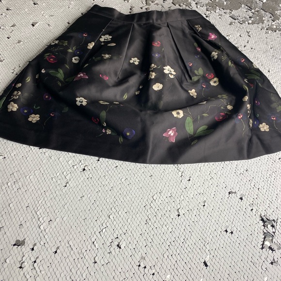 Floral print Skater skirt with pockets - Picture 2 of 5